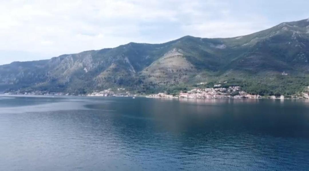 Apartment Jovan2,On The Beach With Free Wi-Fi Kotor Exterior photo